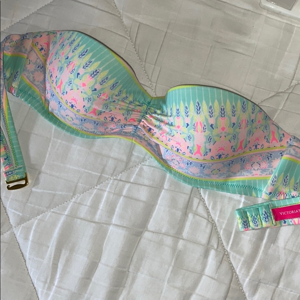 Victoria Secret strapless bathing suit top!